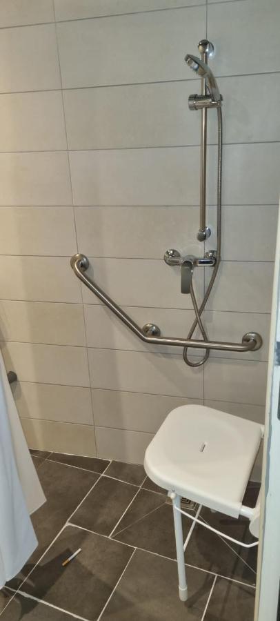 Hotel Sainte-Barbe Guignes-Rabutin Bagian luar foto