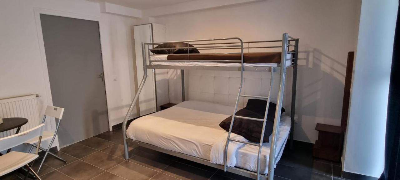 Hotel Sainte-Barbe Guignes-Rabutin Bagian luar foto