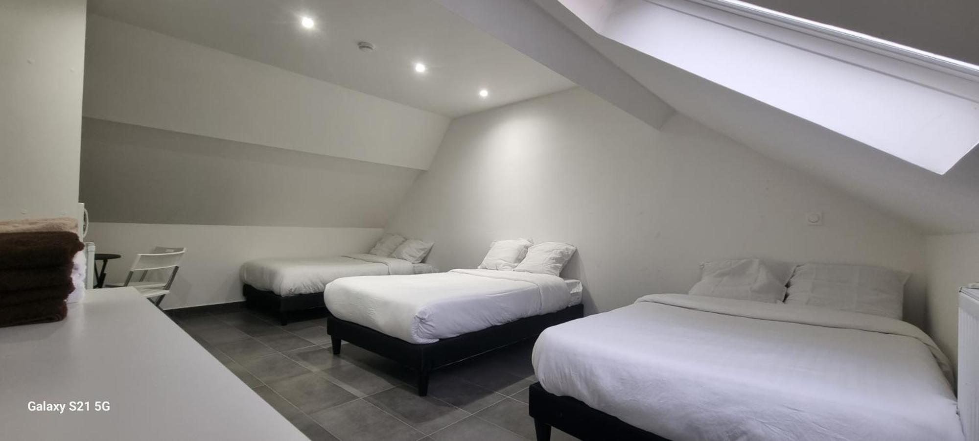 Hotel Sainte-Barbe Guignes-Rabutin Bagian luar foto