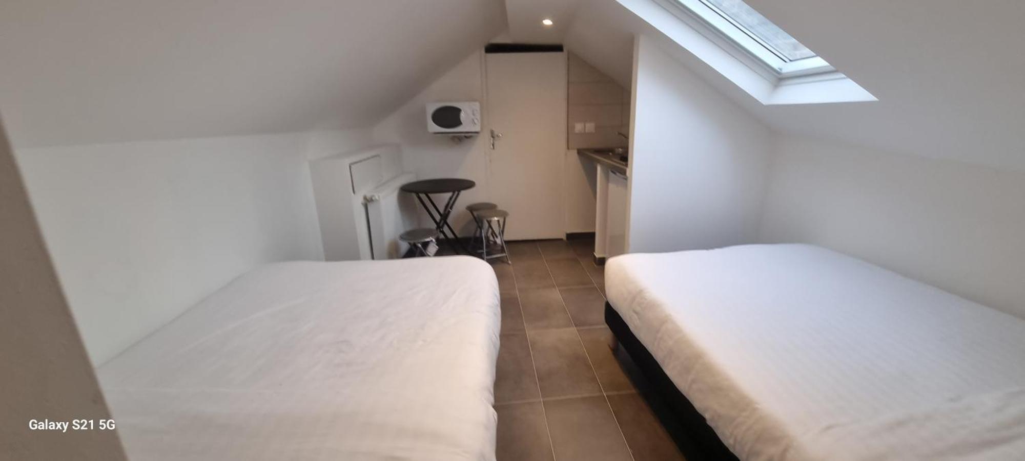 Hotel Sainte-Barbe Guignes-Rabutin Bagian luar foto